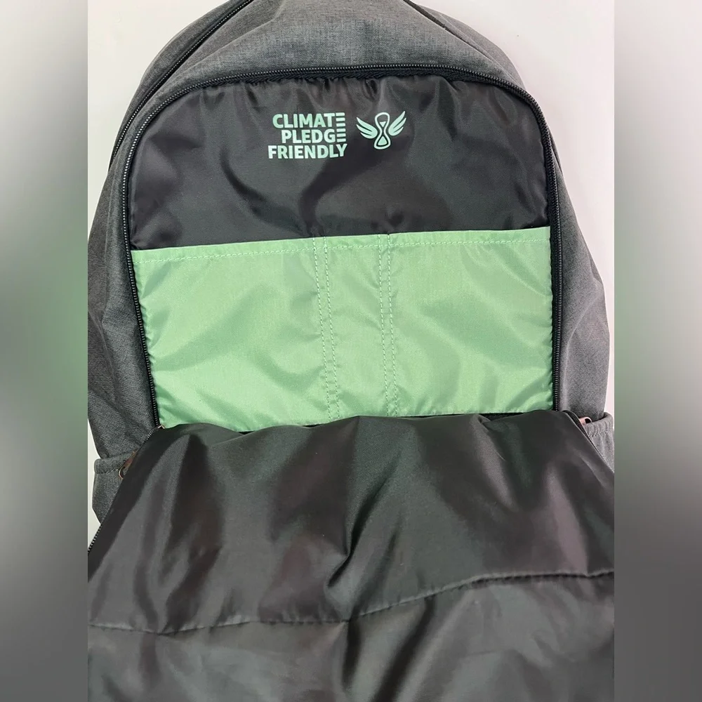Case Logic 18” Backpack Laptop Holder Bag Dark Grey NWT